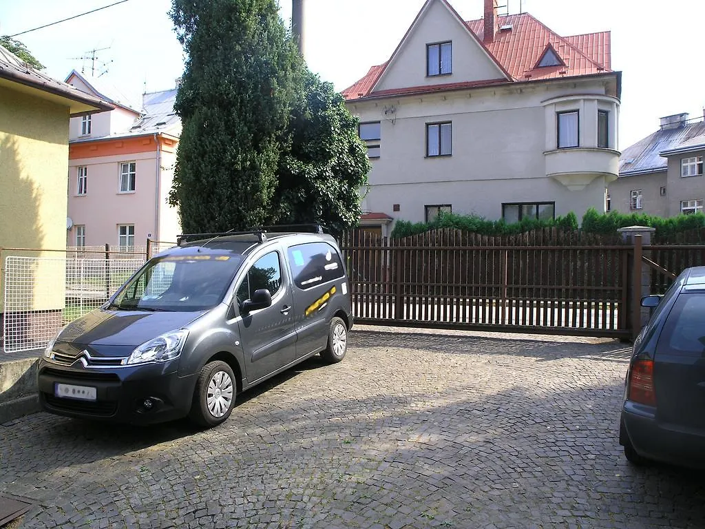 Apartment Stylove Podkrovni Apartmany Ostrava